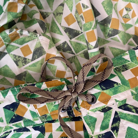 Patagonia Wayfarer geometric green black gold Board Shorts  men sz 38 - Picture 4 of 7